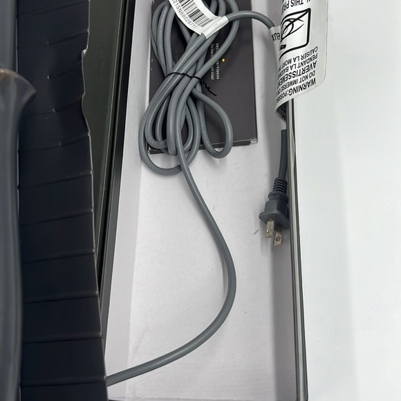 Drybar Wrap Party Gently used like New - Picture 3 of 3